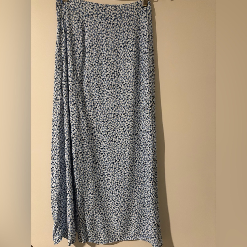 H&M Blue and whimsical White Floral Maxi Skirt